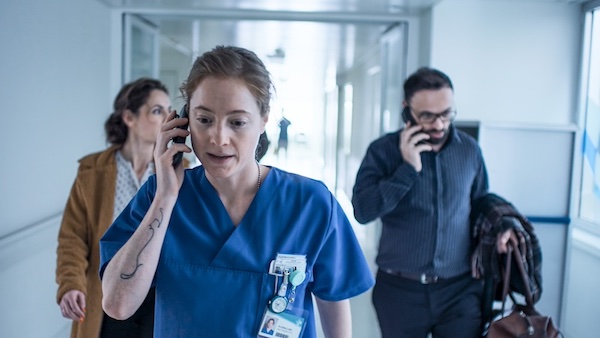 26人の患者を2人で看る夜——映画『ナースコール』が描く看護師不足のリアル